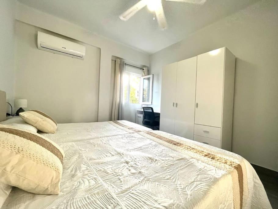 Apartamentos Rincon Andaluz 3 Kordoba Bagian luar foto