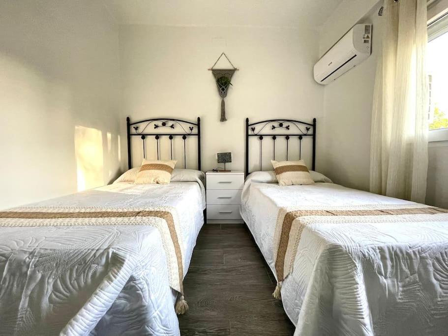 Apartamentos Rincon Andaluz 3 Kordoba Bagian luar foto